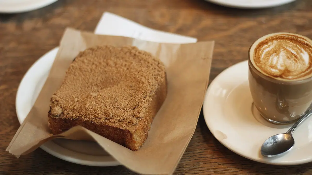 Crave Bakery And Coffee House – bakery & café in Leigh on Sea town centre